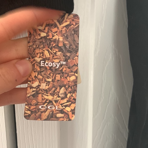 Long sleeve black tshirt - Picture 2 of 3